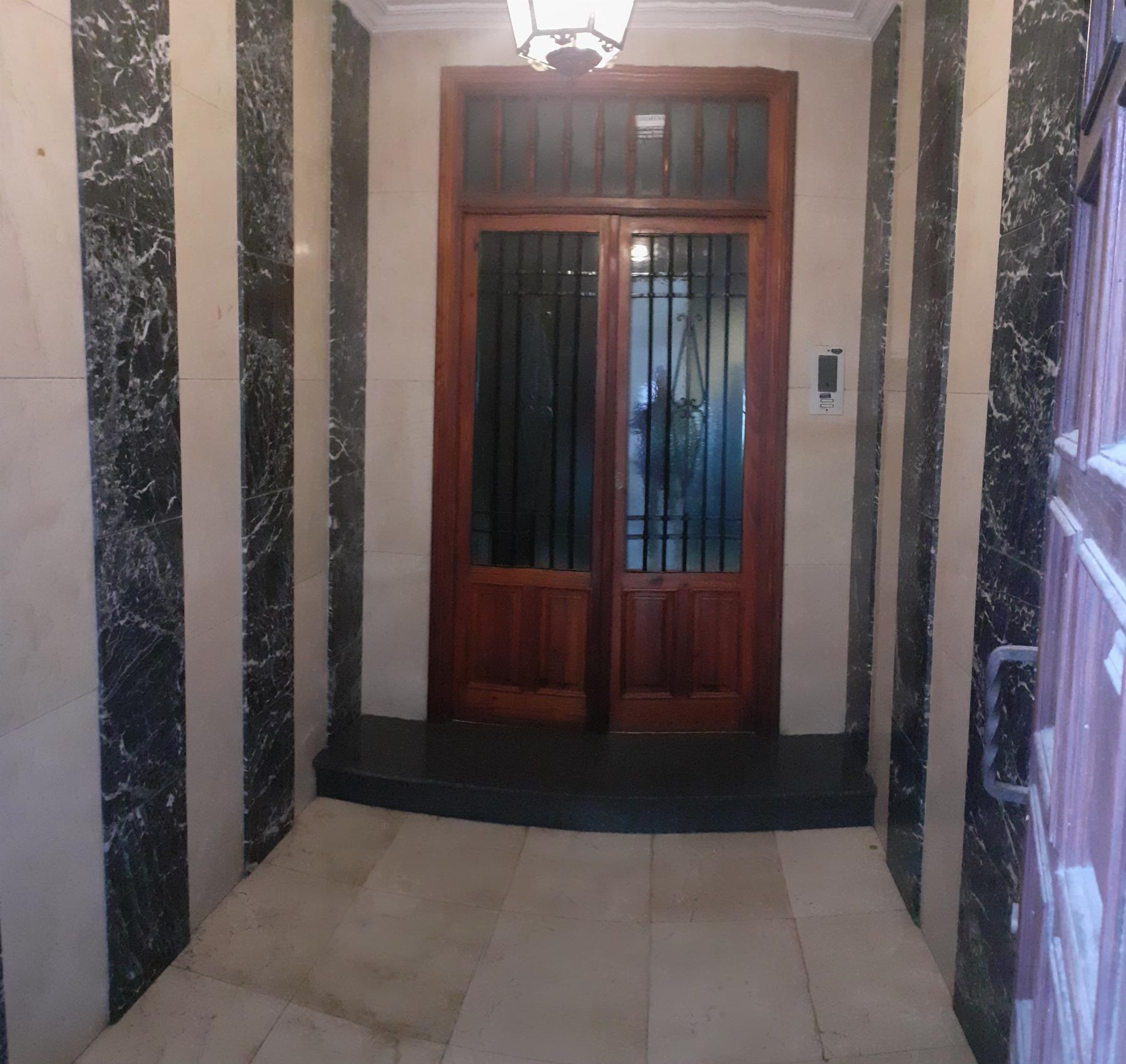 For sale of house in Córdoba