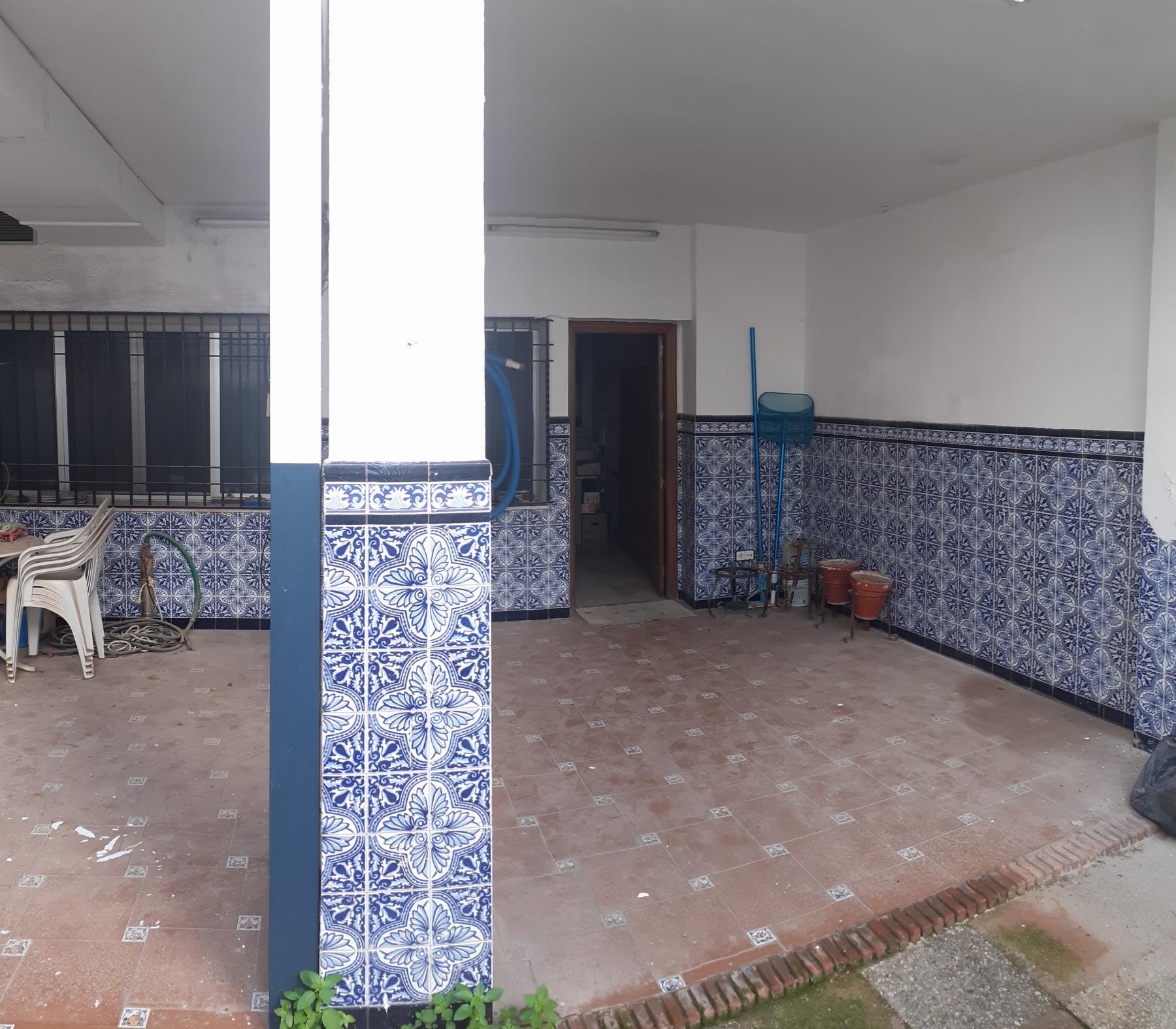 For sale of house in Córdoba