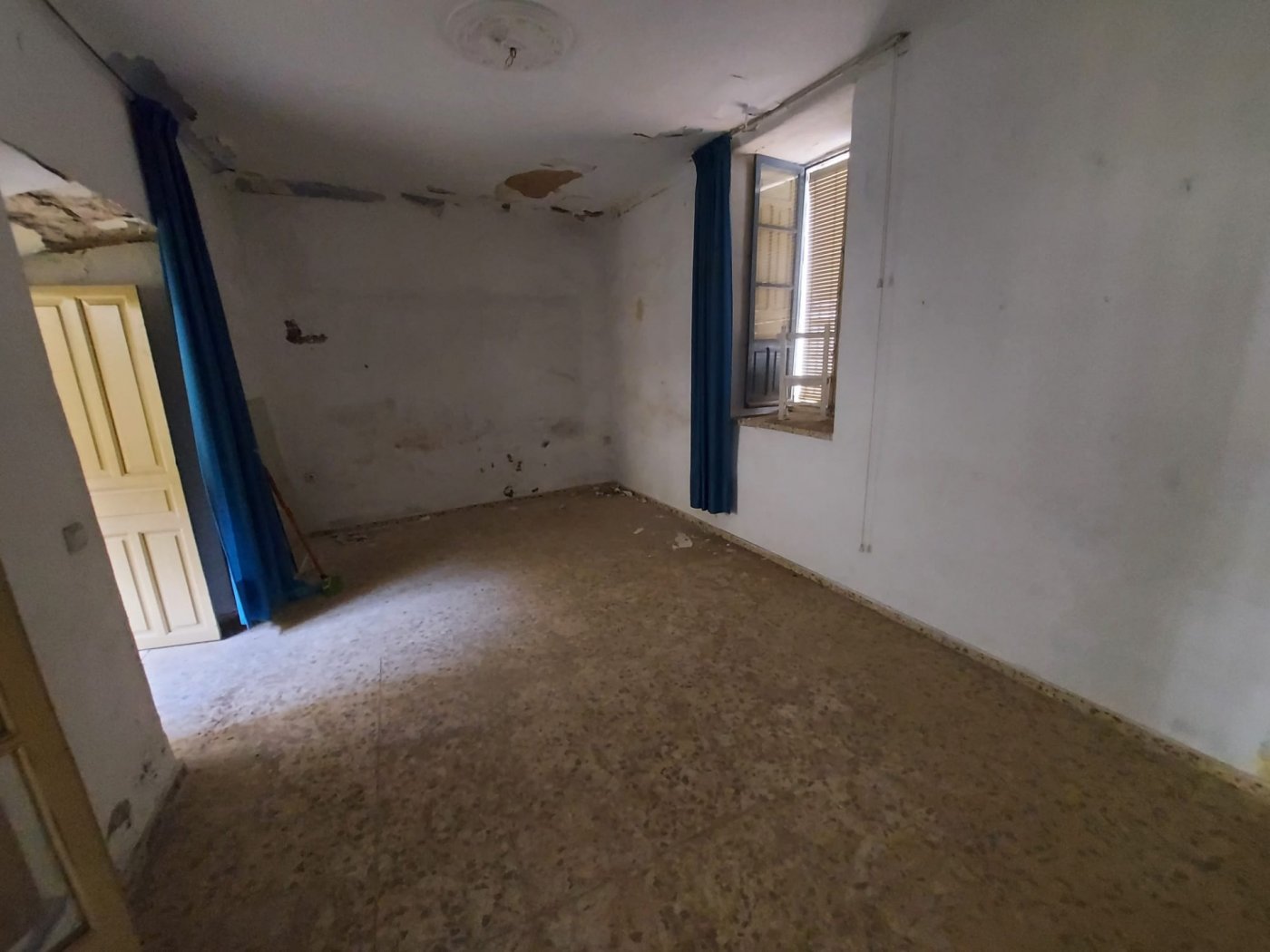 For sale of house in Córdoba