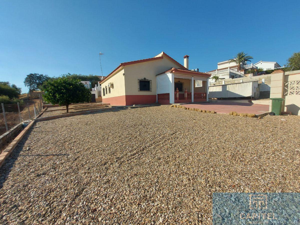 For sale of chalet in Córdoba