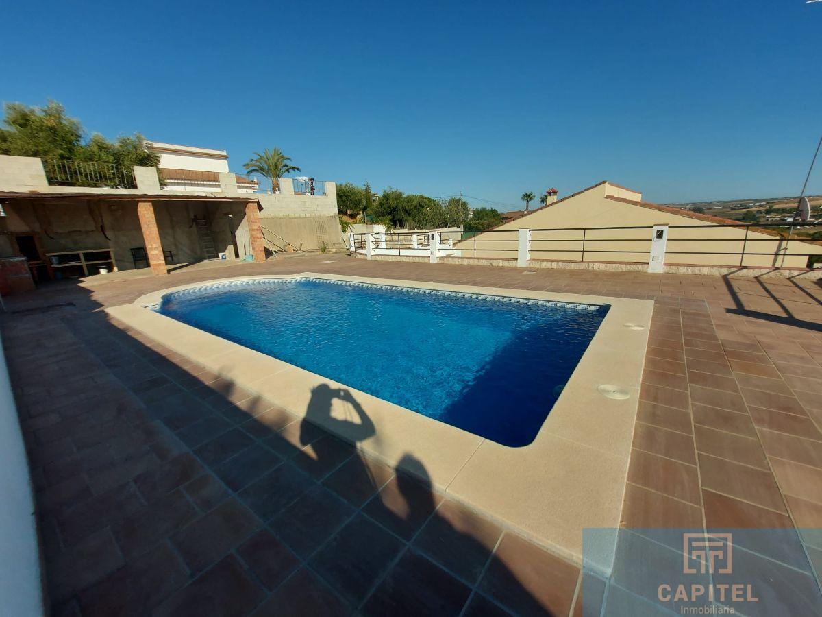 For sale of chalet in Córdoba