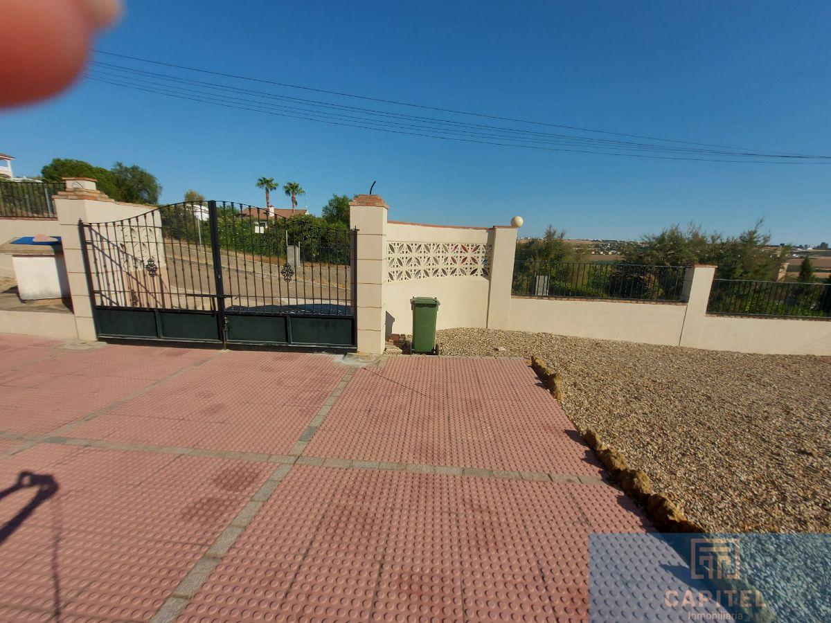 For sale of chalet in Córdoba