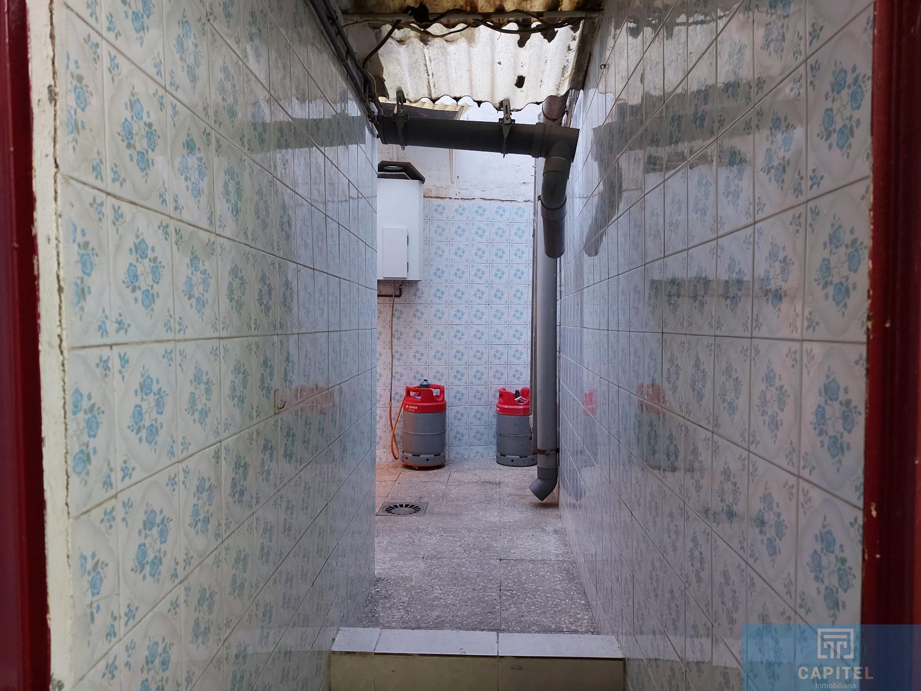 For sale of house in Córdoba