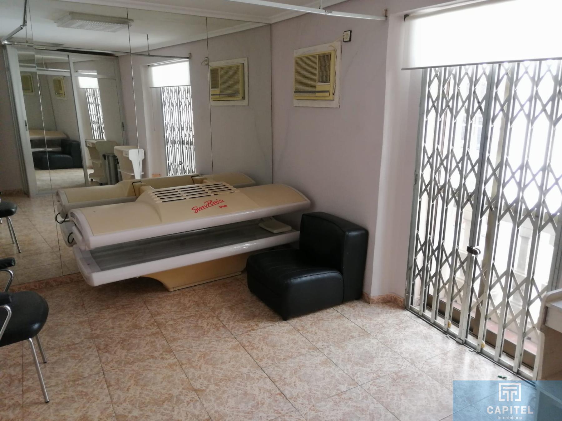 For sale of house in Córdoba