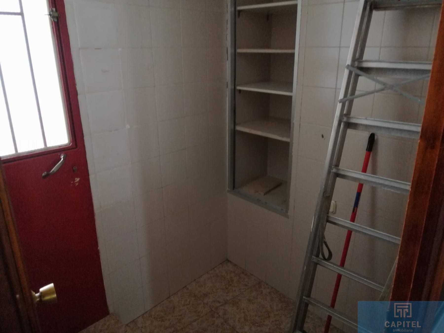 For sale of house in Córdoba