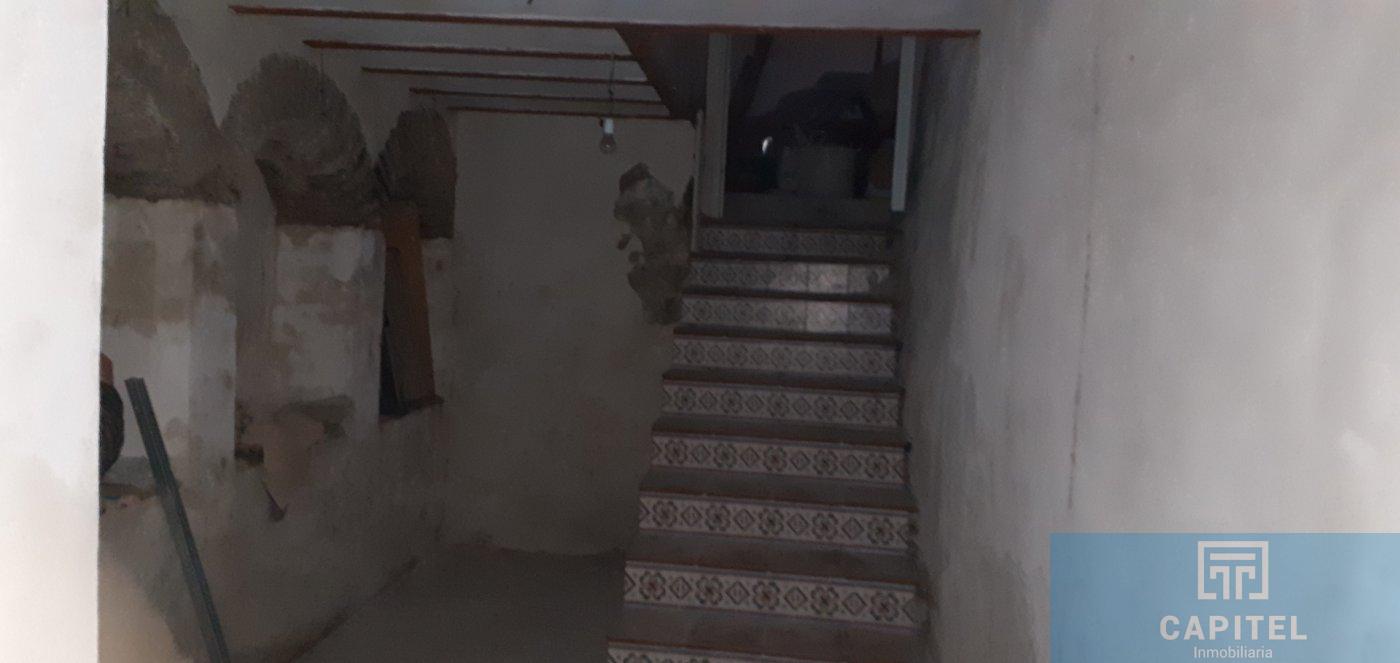 For rent of commercial in Córdoba