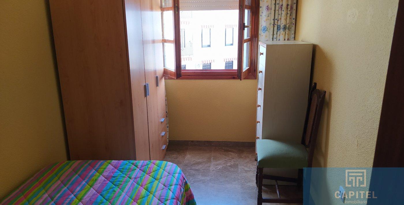 For sale of flat in Córdoba