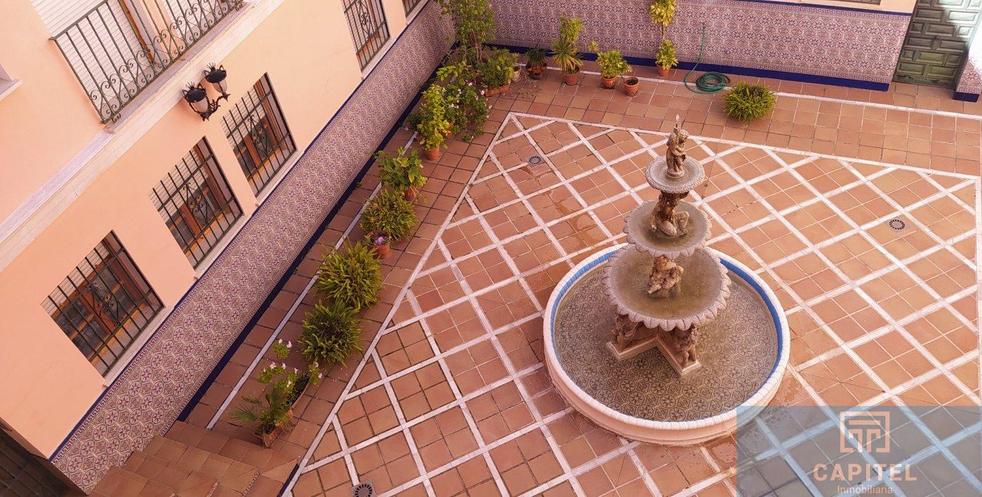 For sale of flat in Córdoba