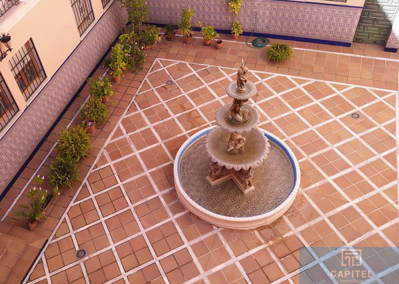 For sale of flat in Córdoba