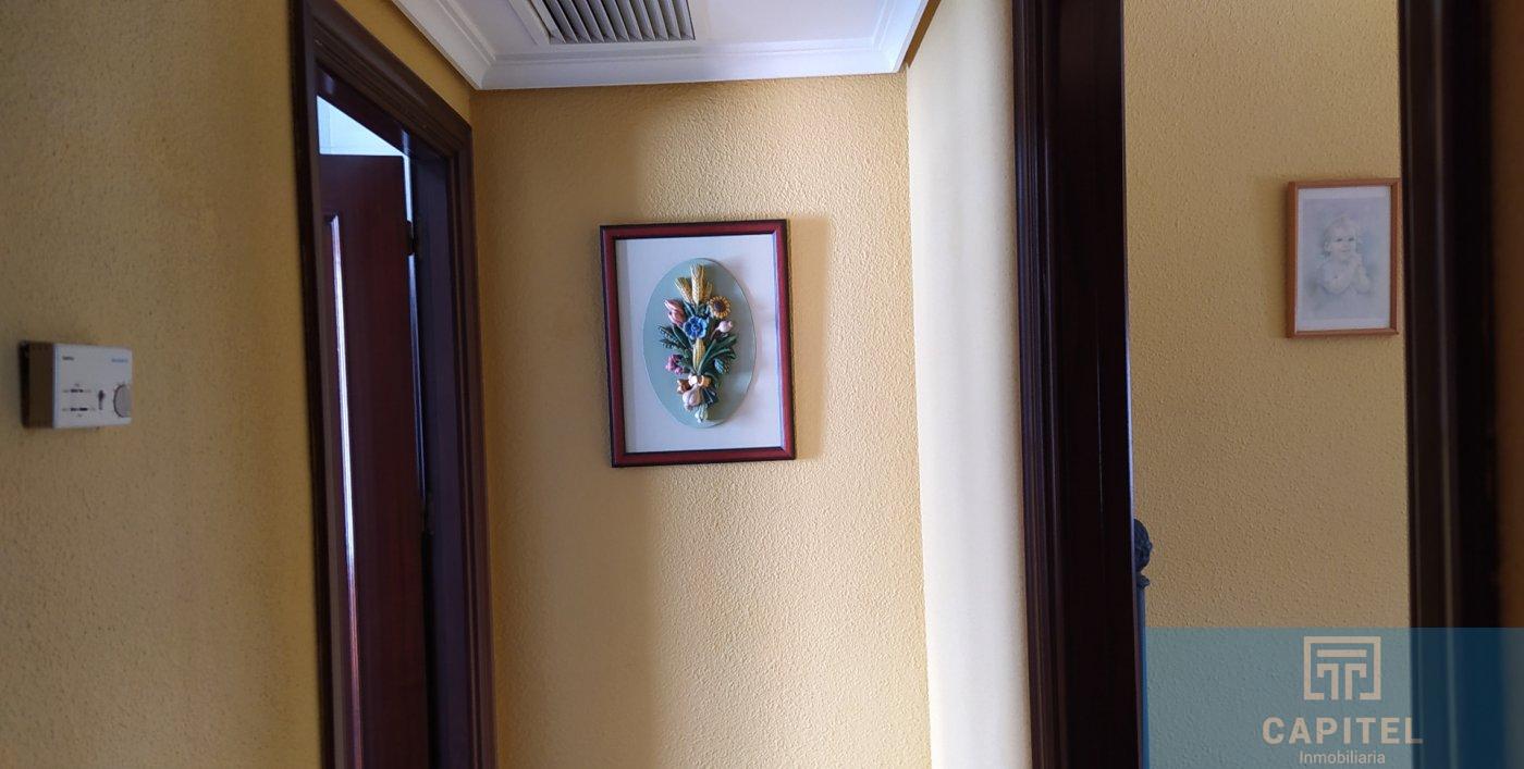 For sale of flat in Córdoba