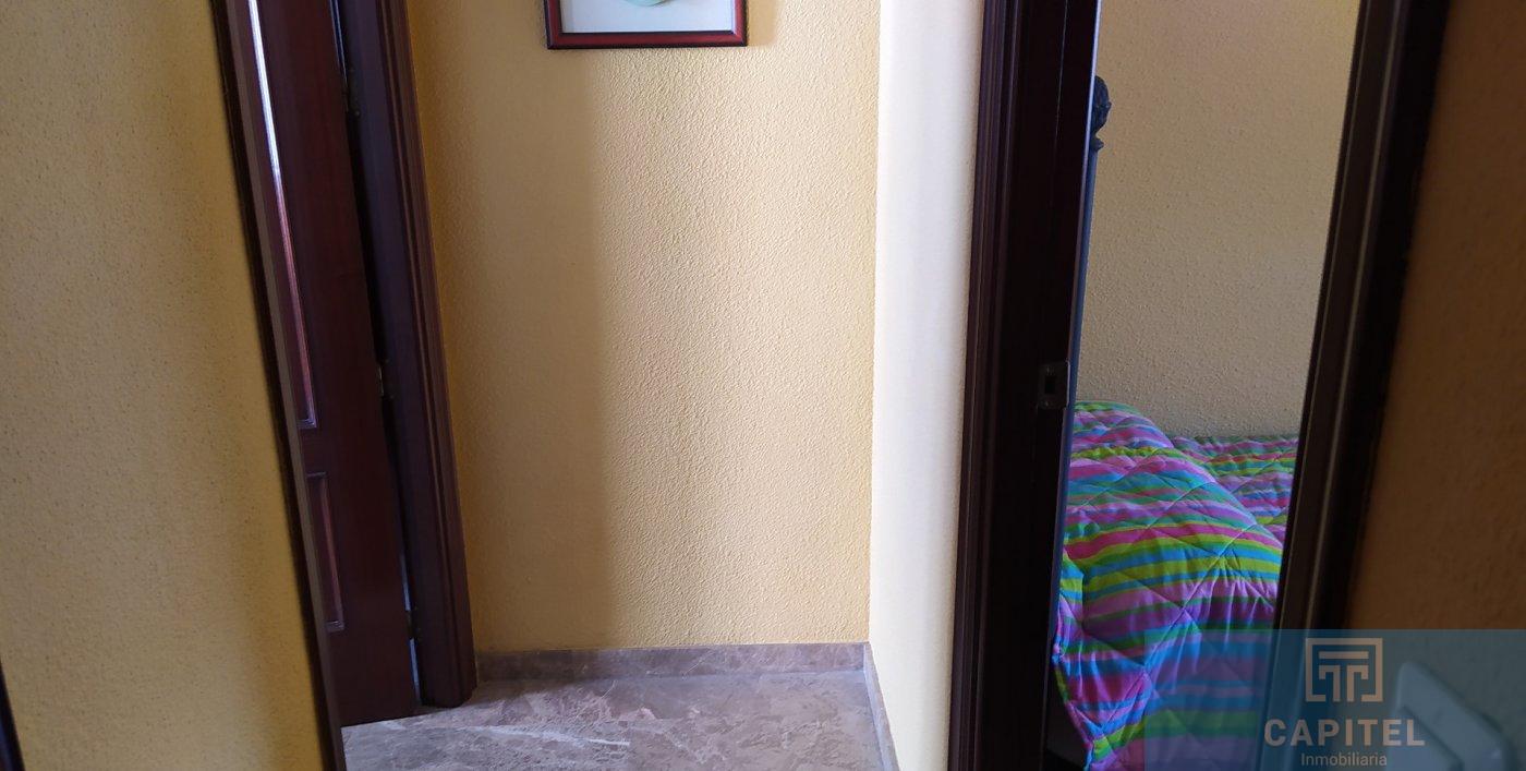 For sale of flat in Córdoba