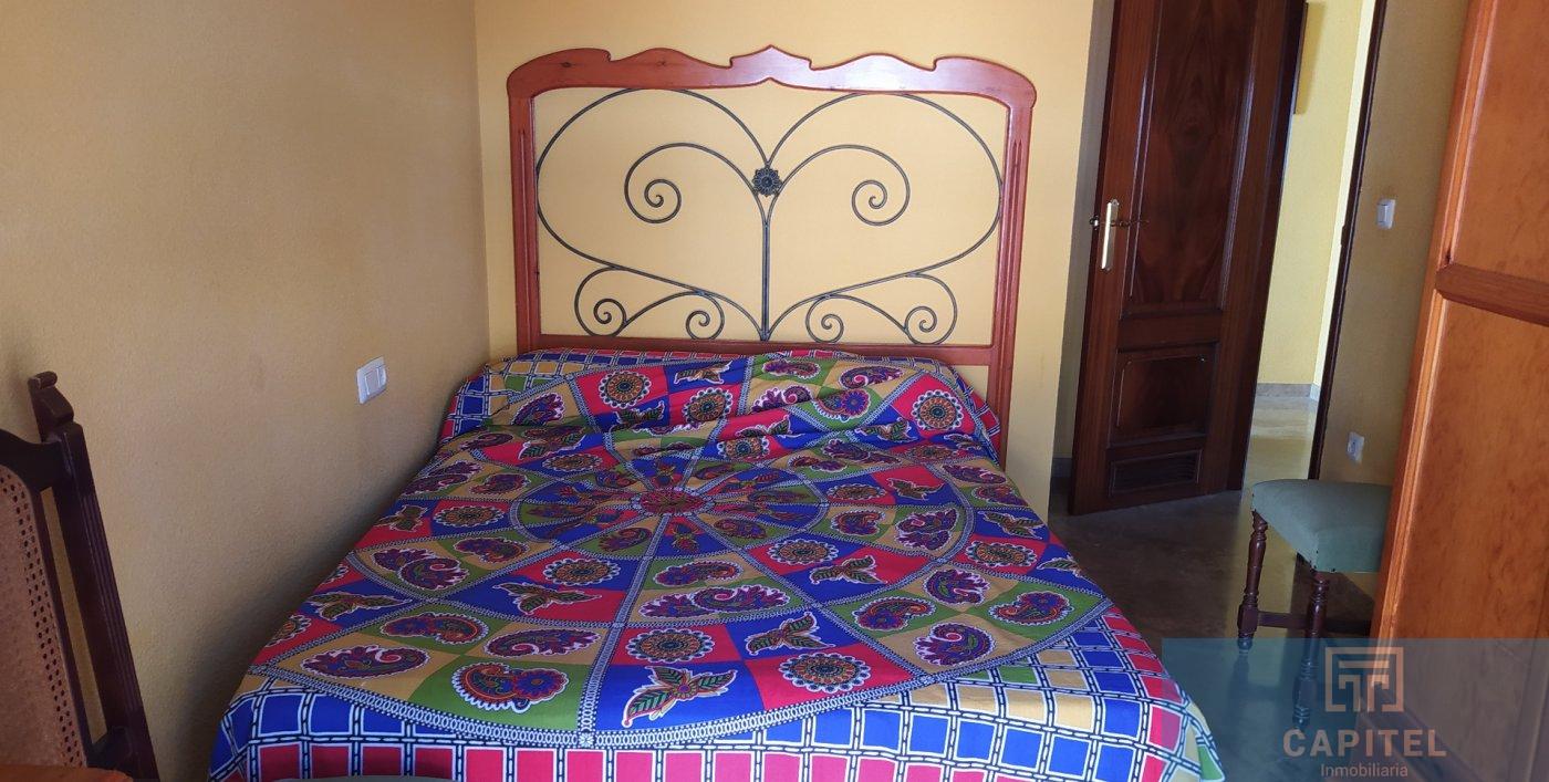 For sale of flat in Córdoba