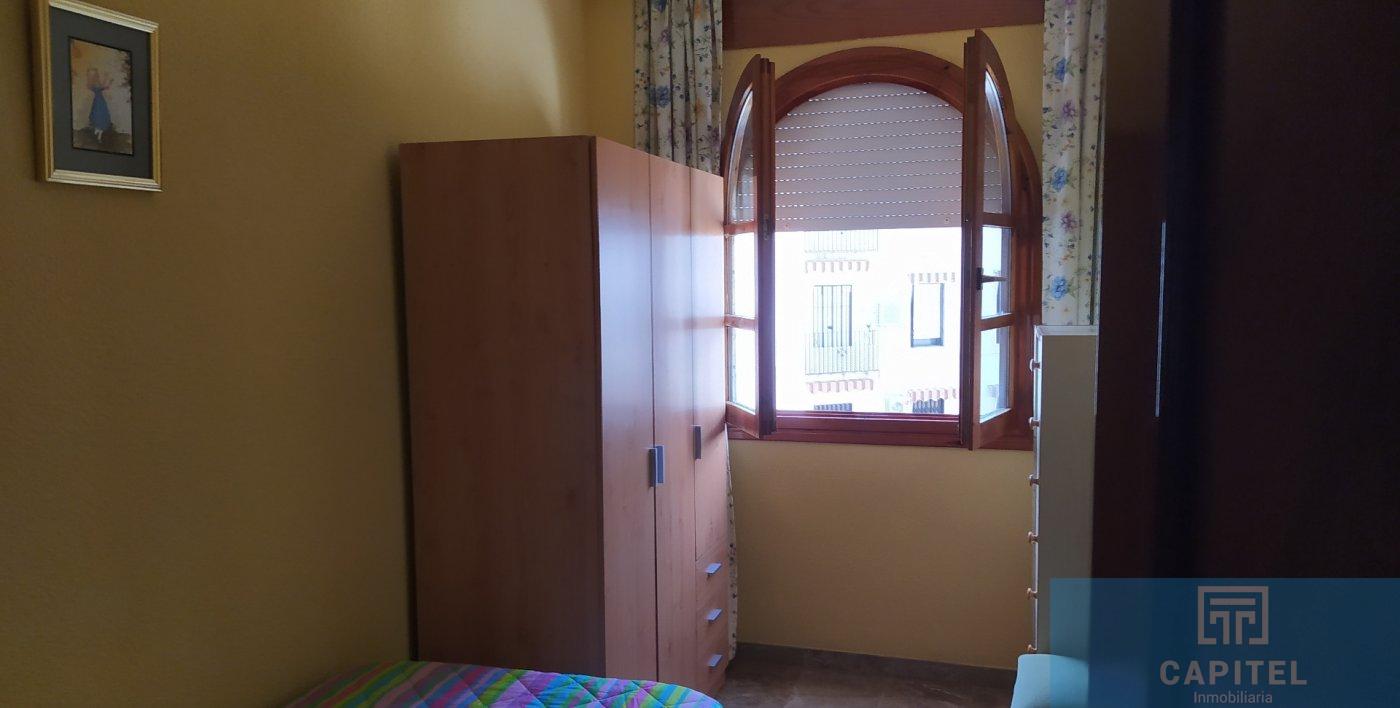 For sale of flat in Córdoba