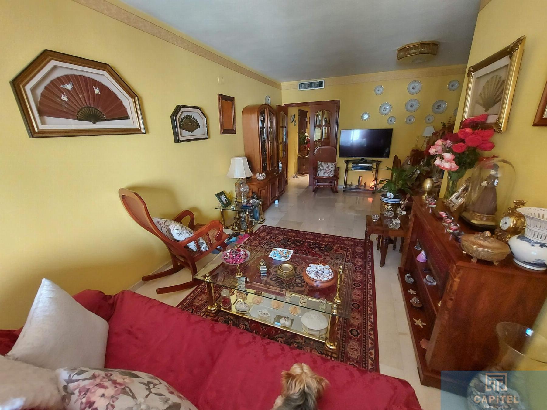 For sale of flat in Córdoba