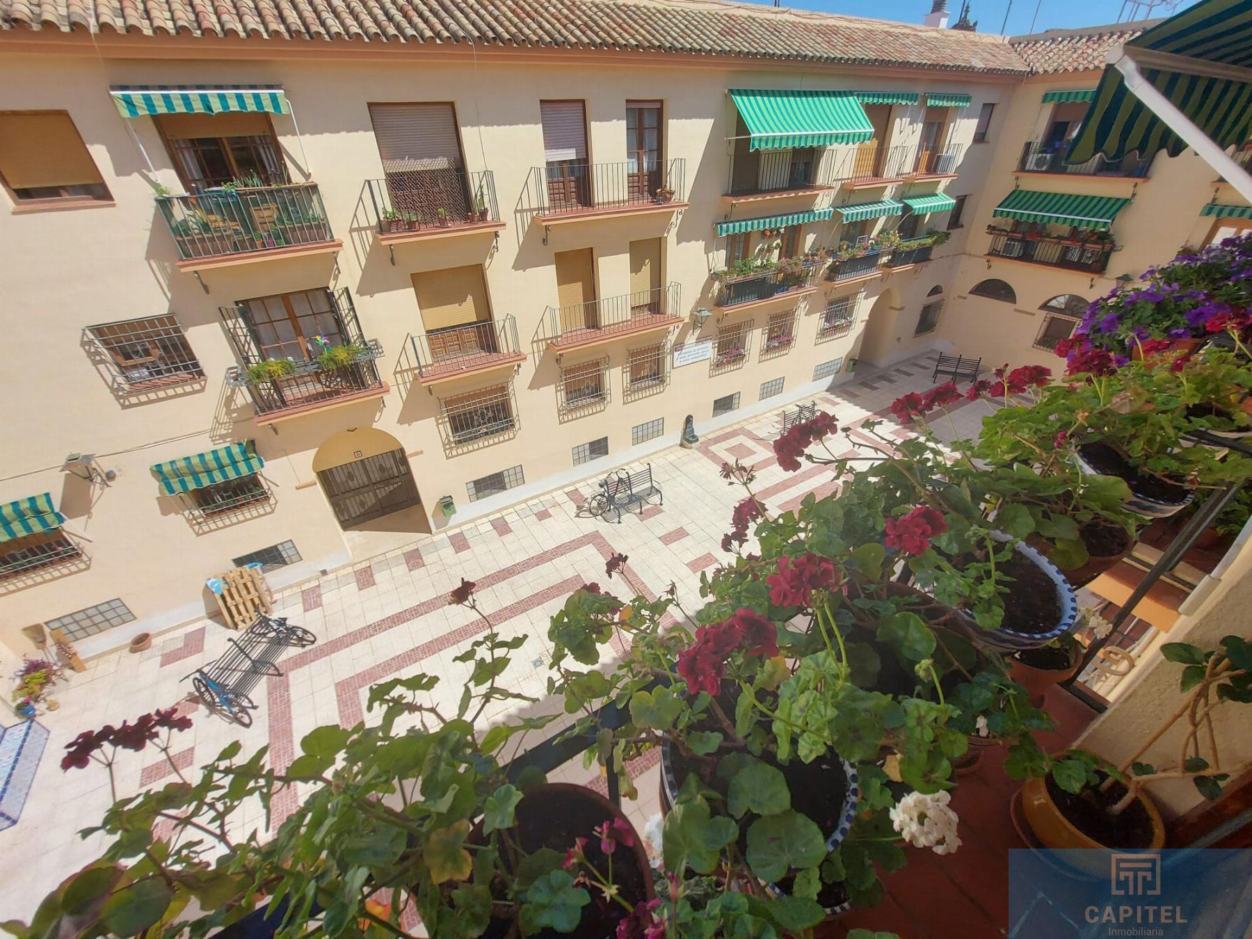 For sale of flat in Córdoba