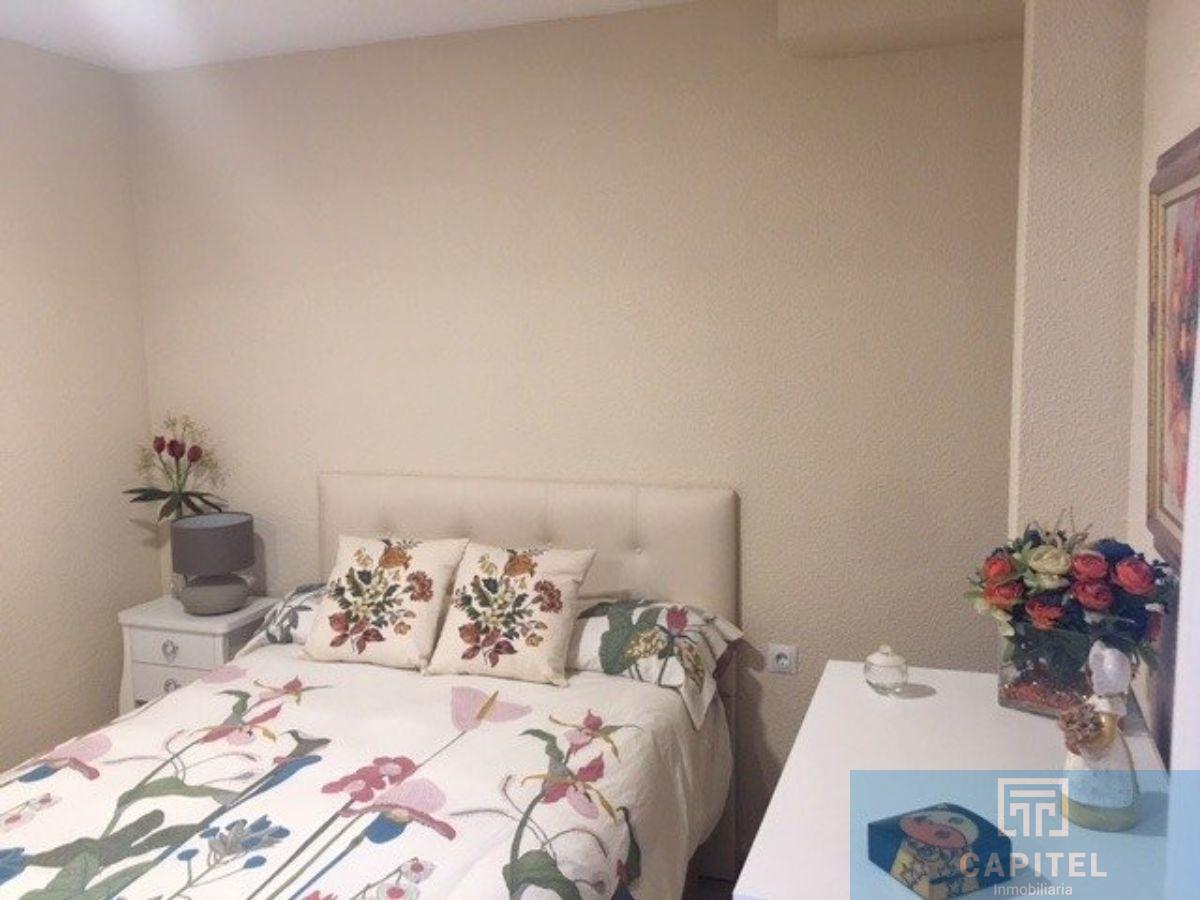 For sale of flat in Córdoba