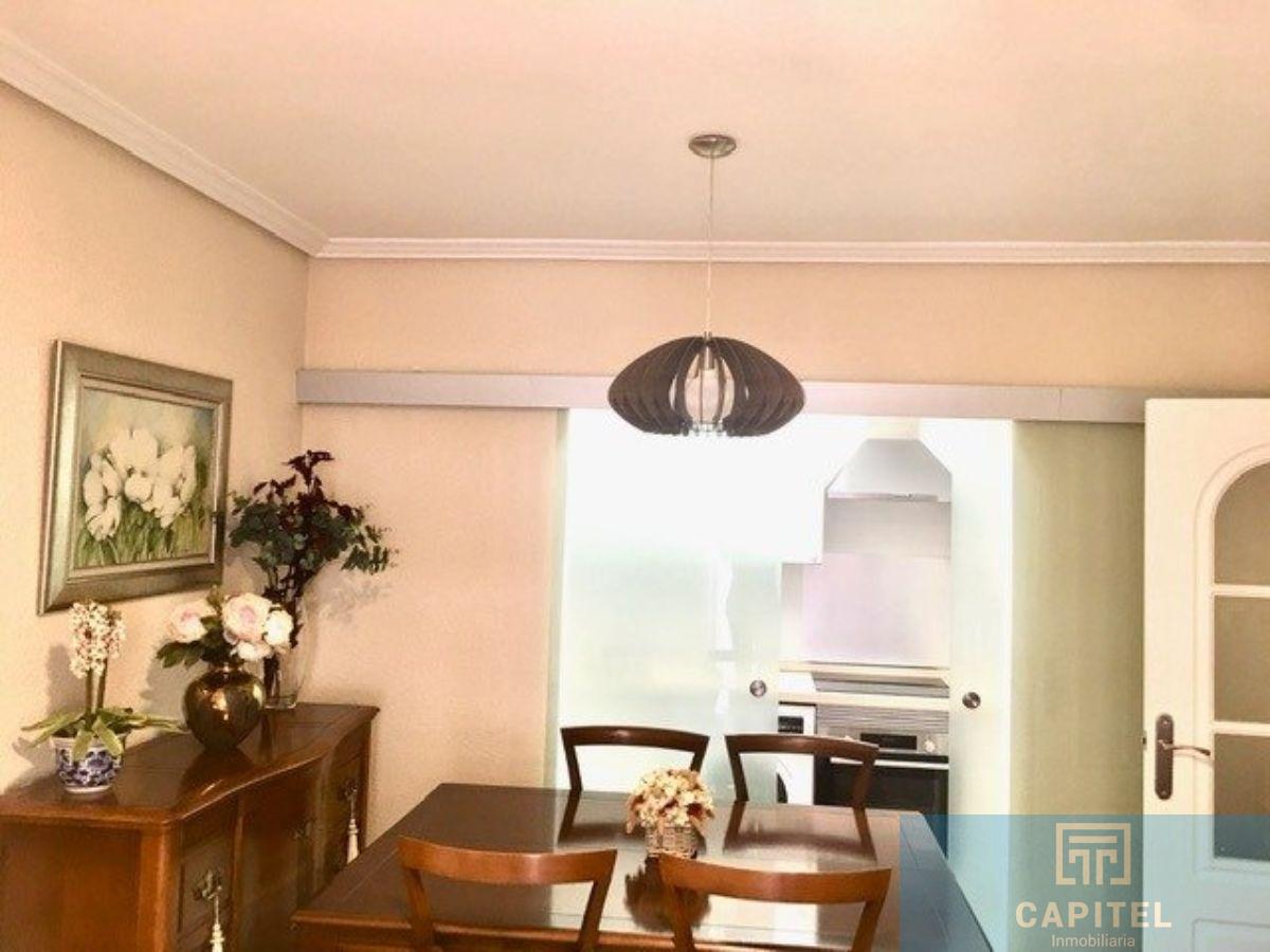 For sale of flat in Córdoba