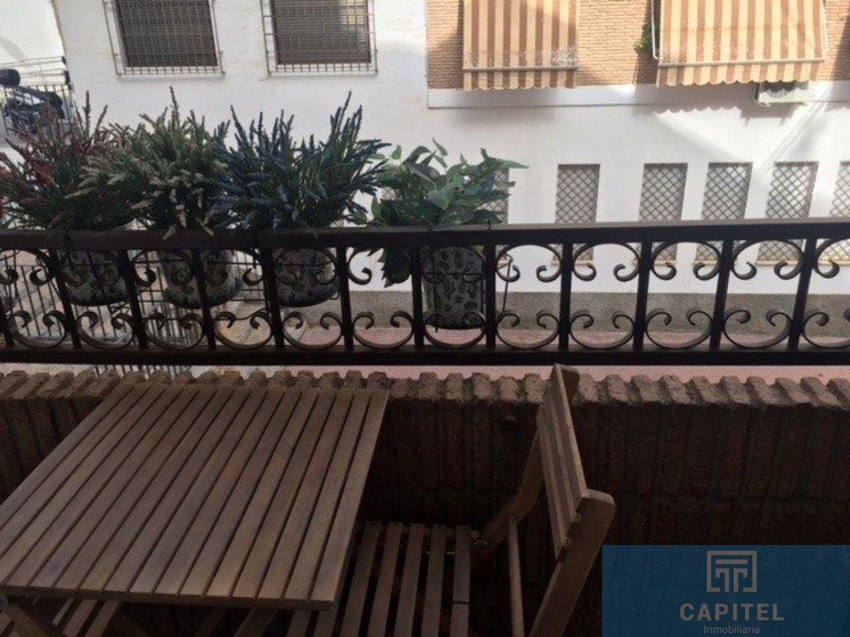 For sale of flat in Córdoba