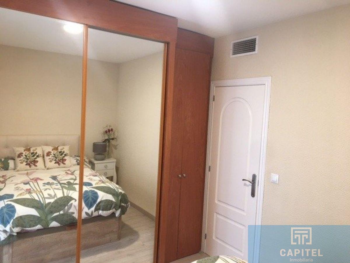 For sale of flat in Córdoba