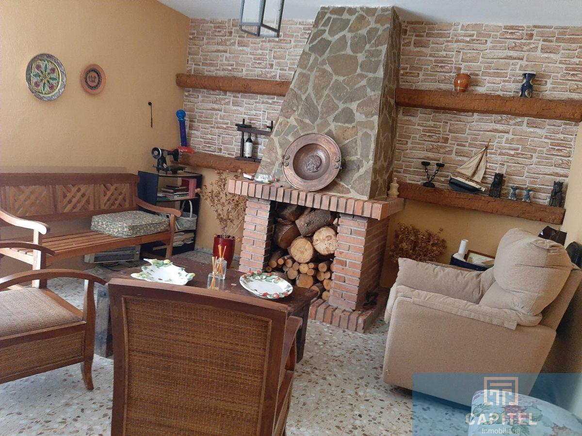 For sale of house in Córdoba