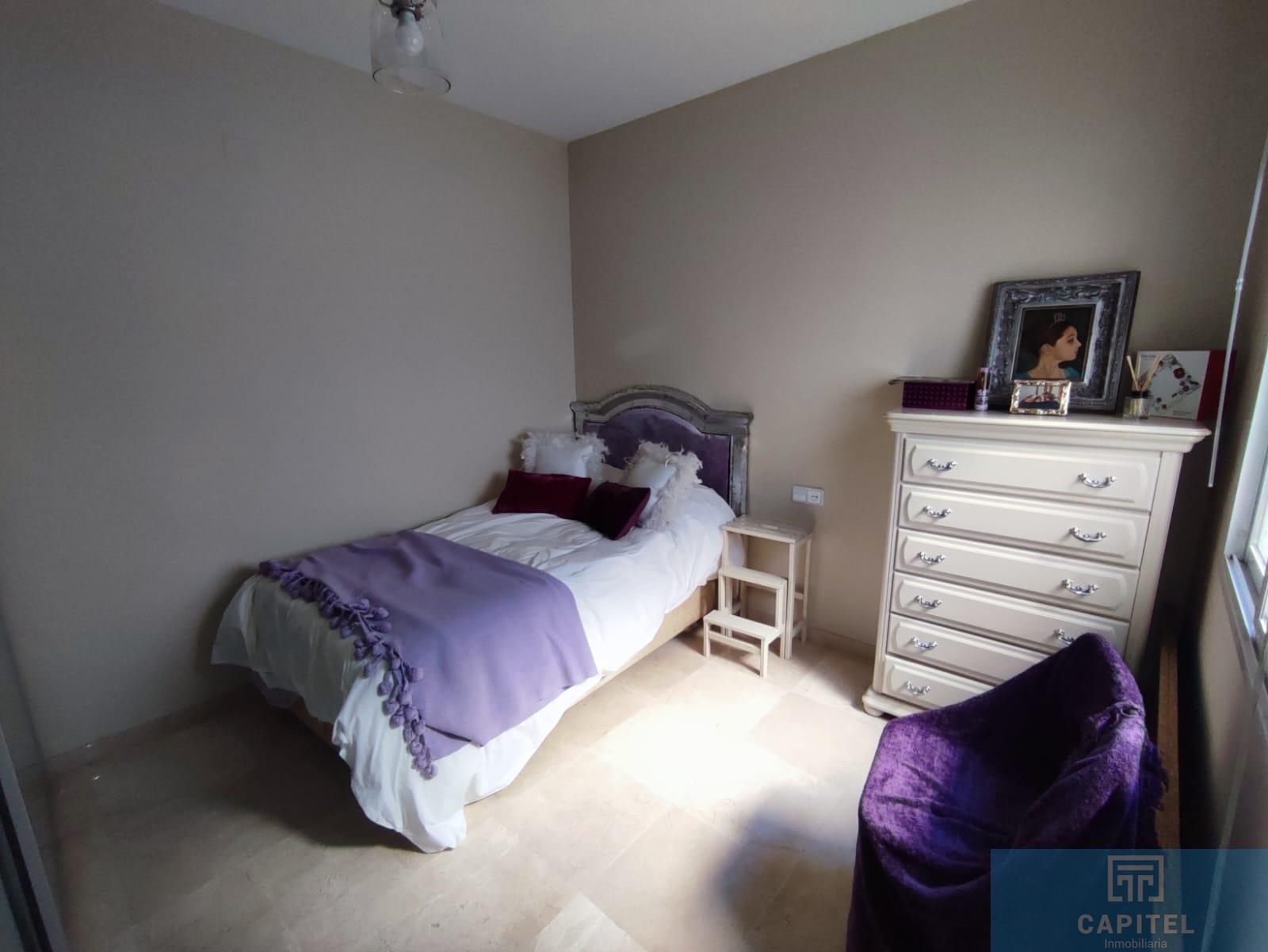 For sale of house in Córdoba