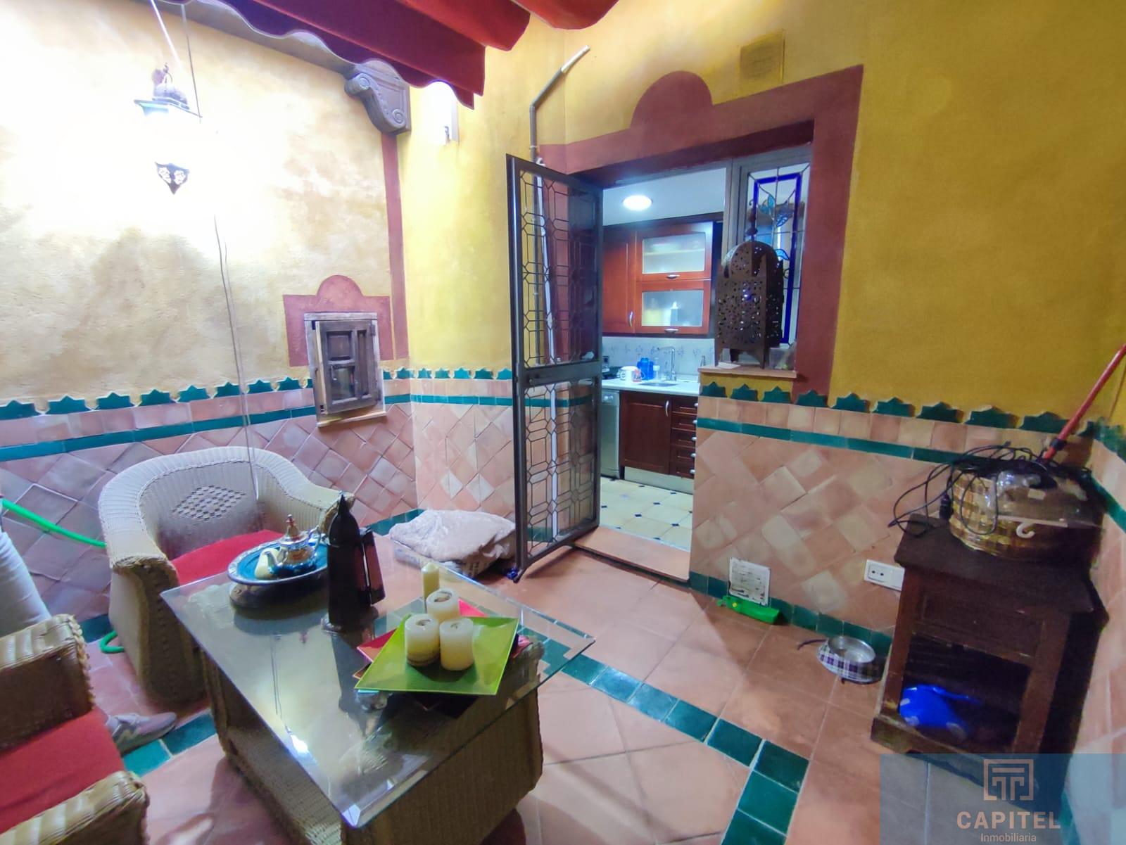 For sale of house in Córdoba