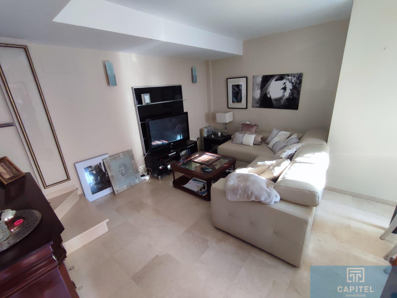 For sale of house in Córdoba