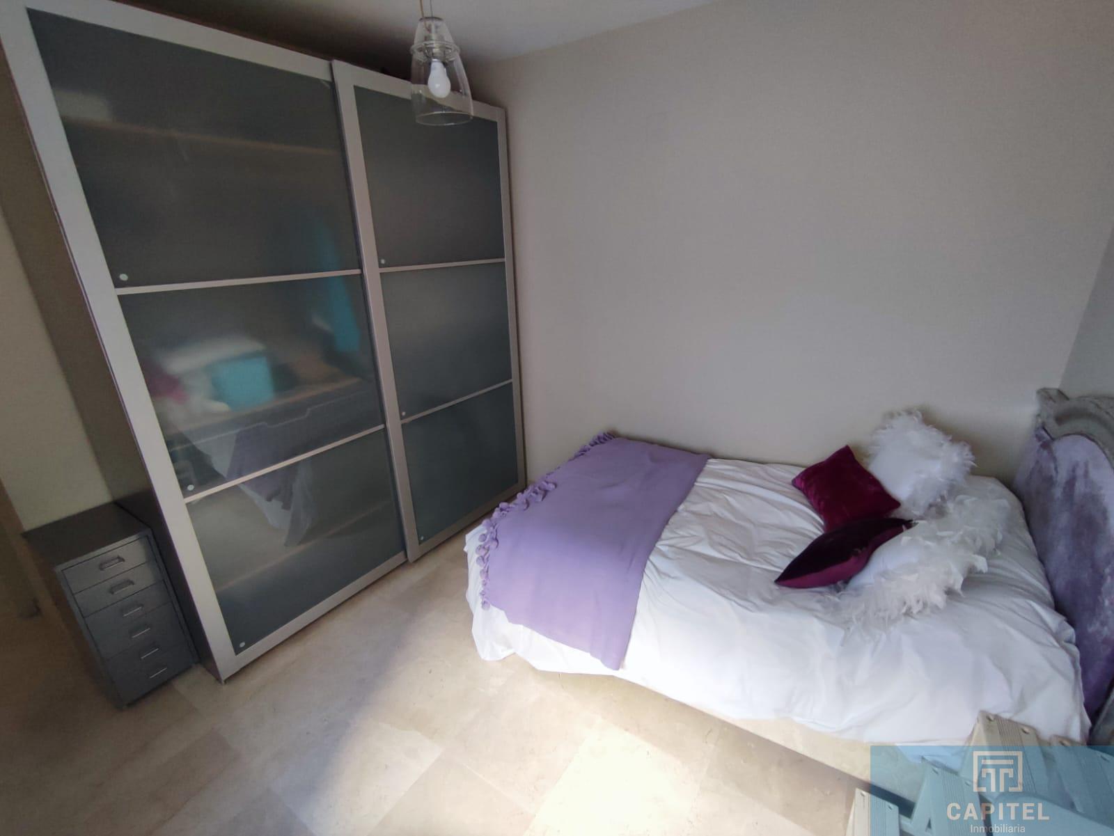 For sale of house in Córdoba