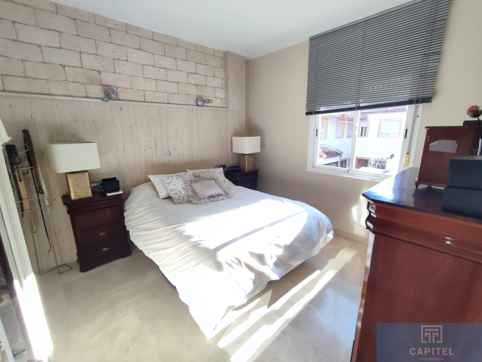 For sale of house in Córdoba