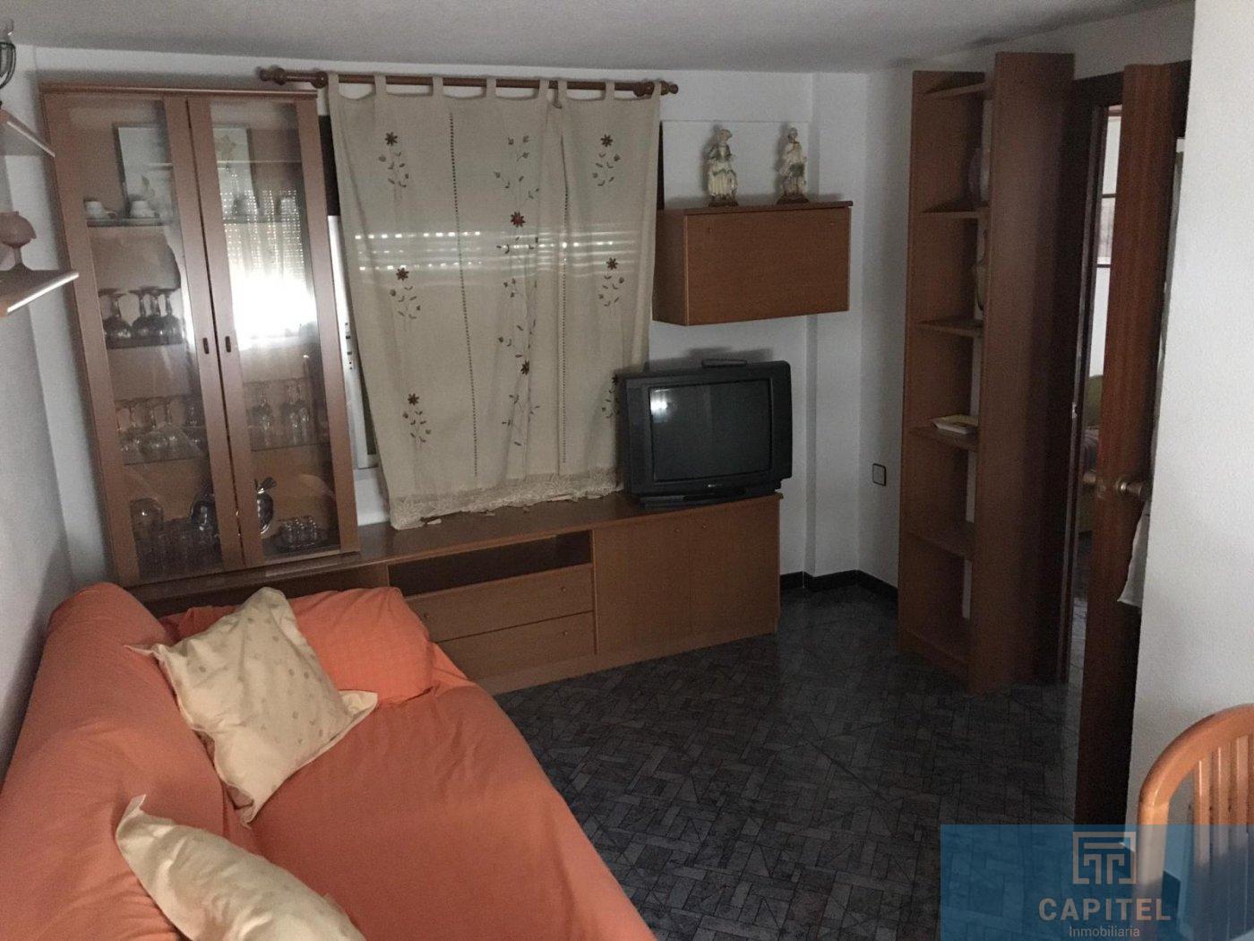For sale of flat in Córdoba