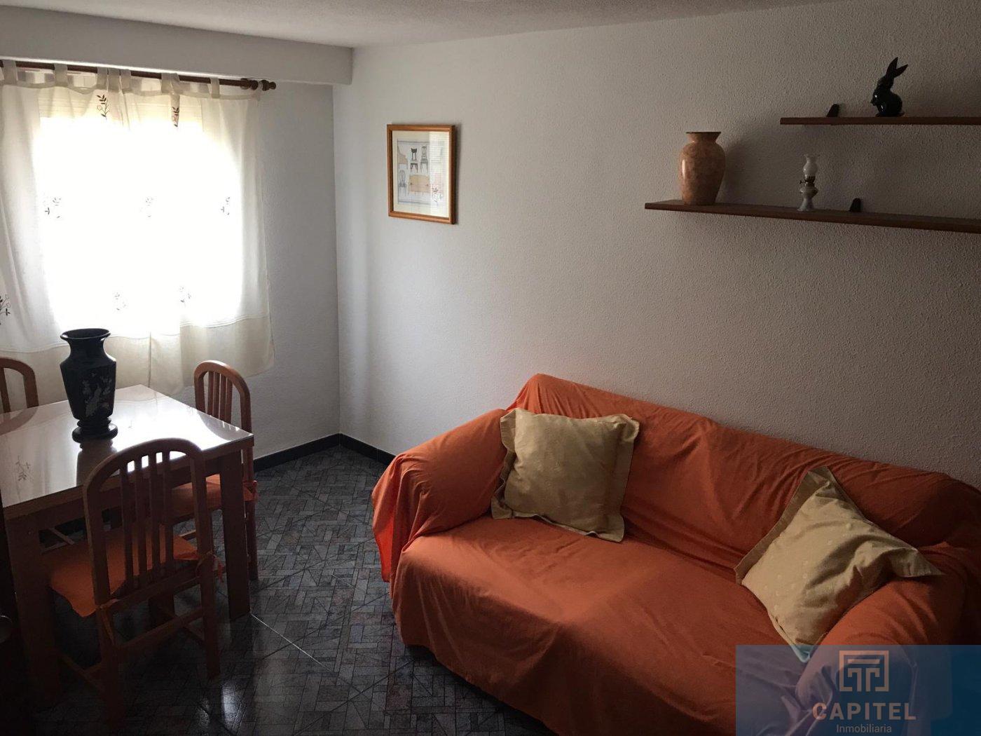 For sale of flat in Córdoba