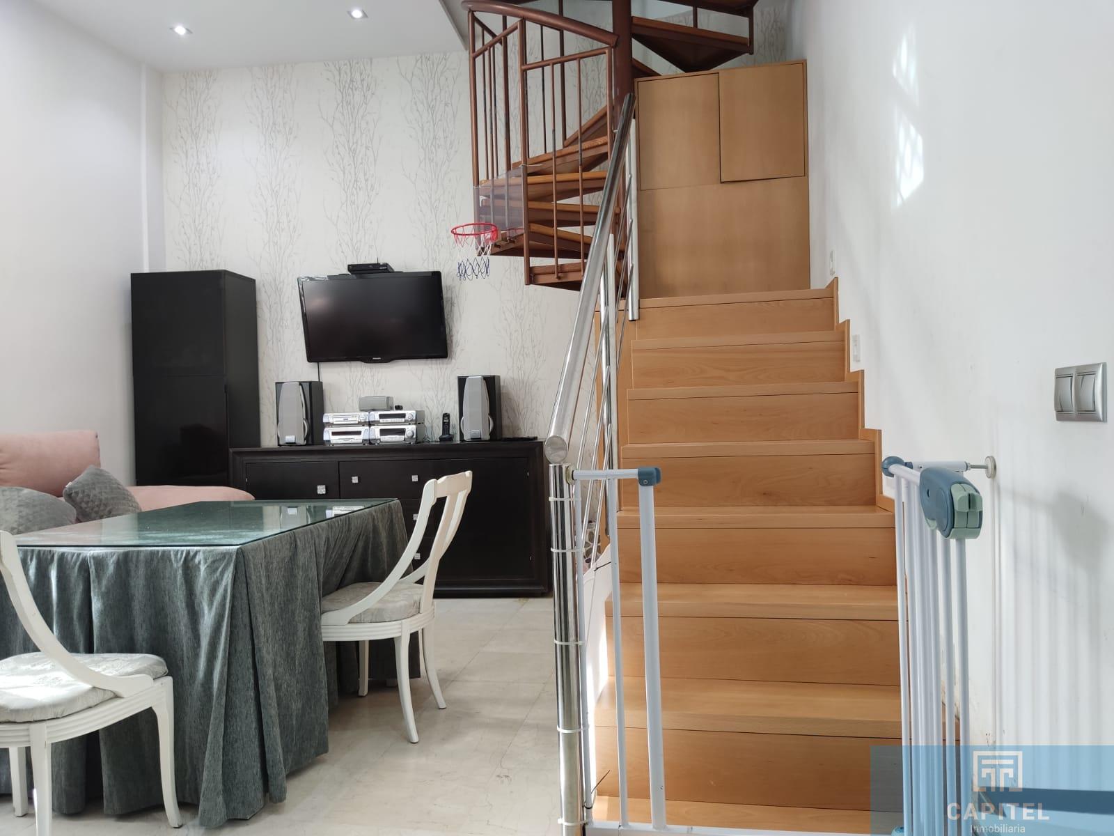 For sale of flat in Córdoba