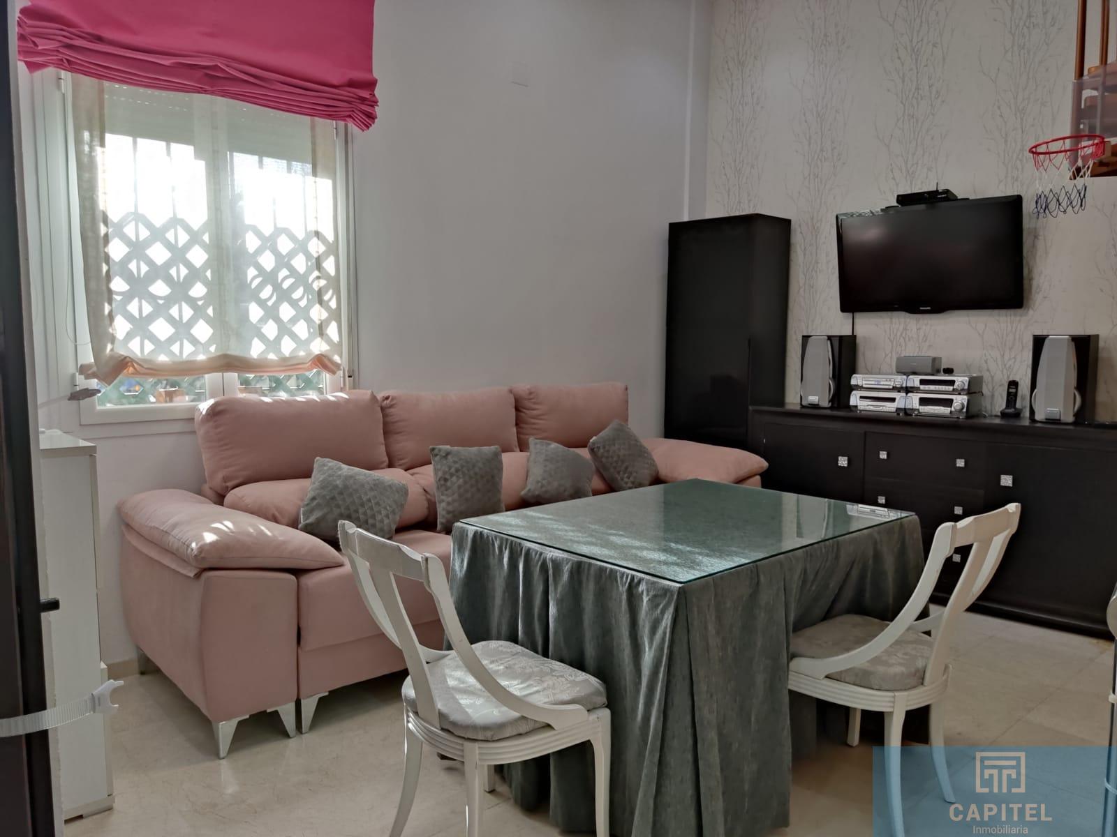 For sale of flat in Córdoba