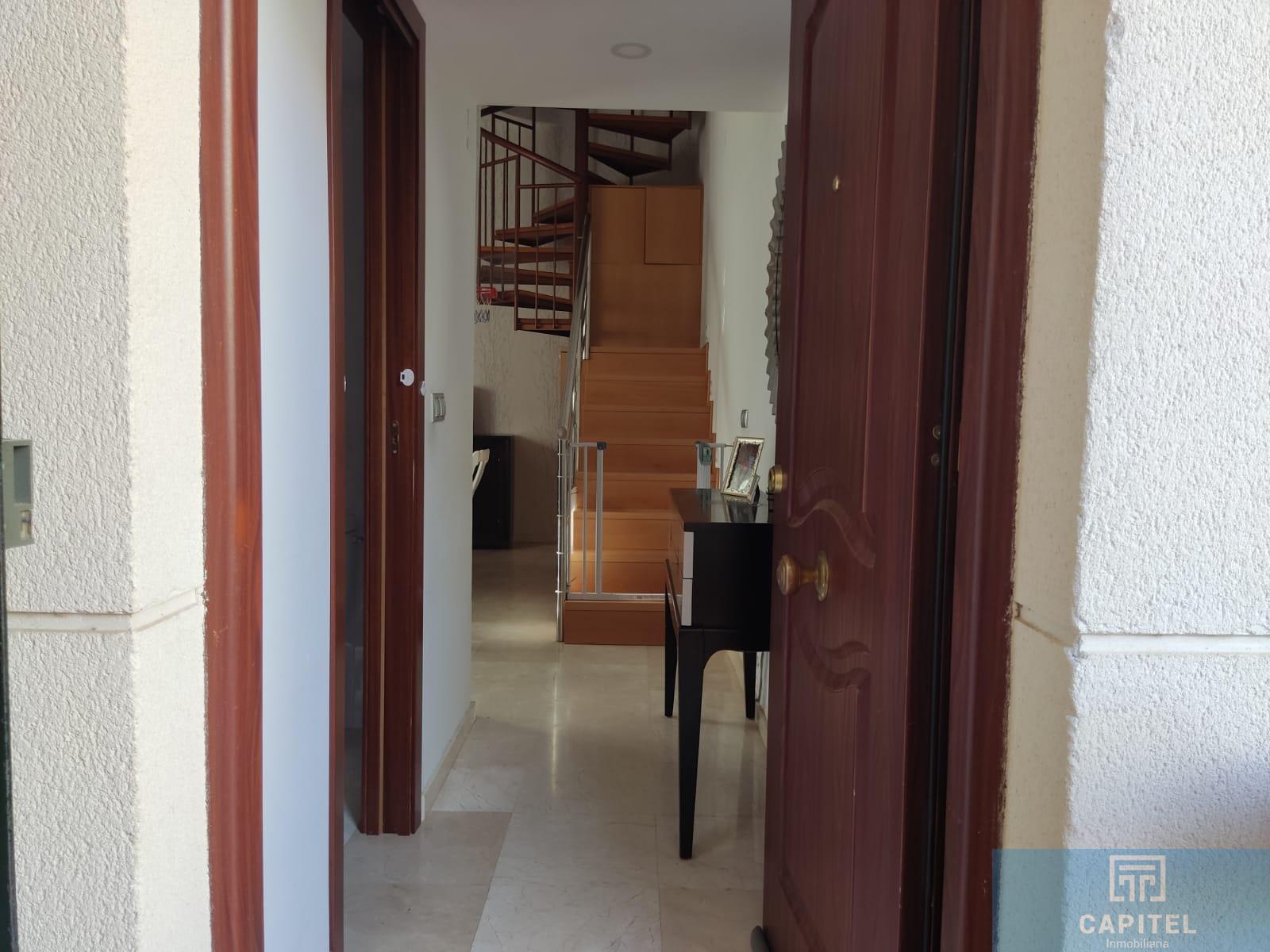 For sale of flat in Córdoba