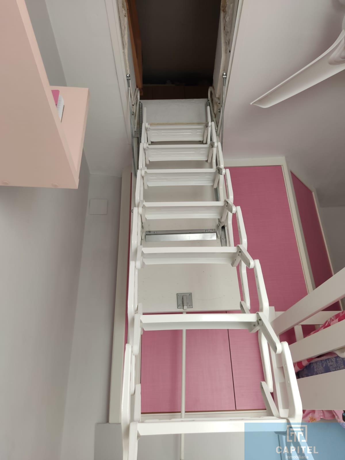 For sale of flat in Córdoba