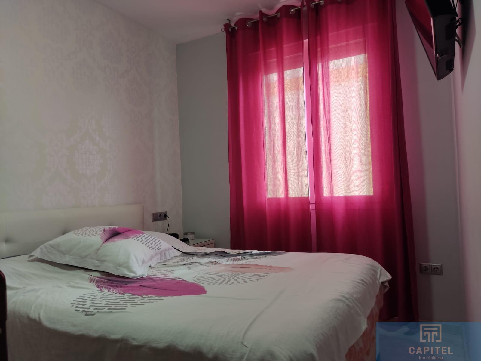 For sale of flat in Córdoba