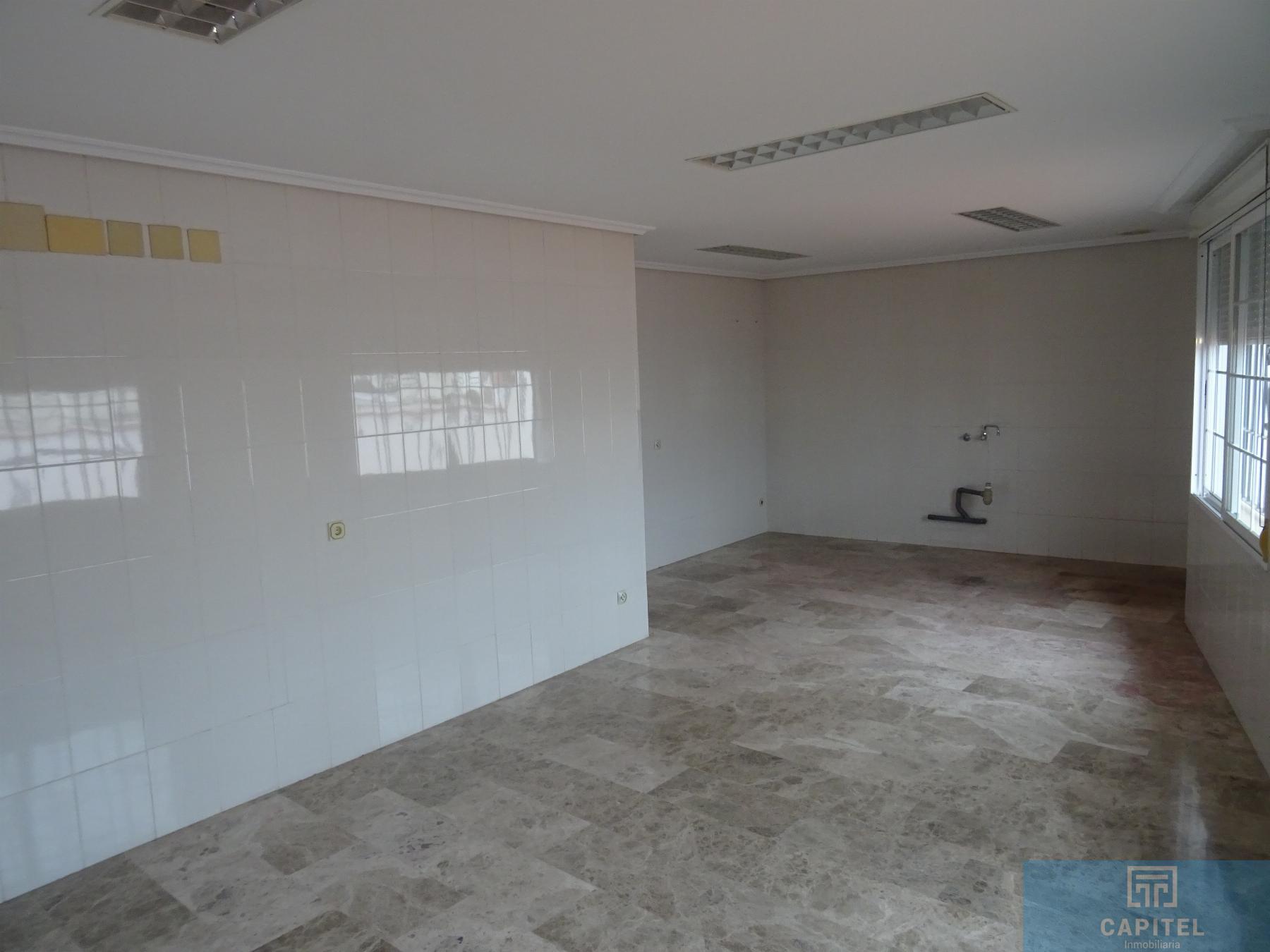 For sale of house in Córdoba