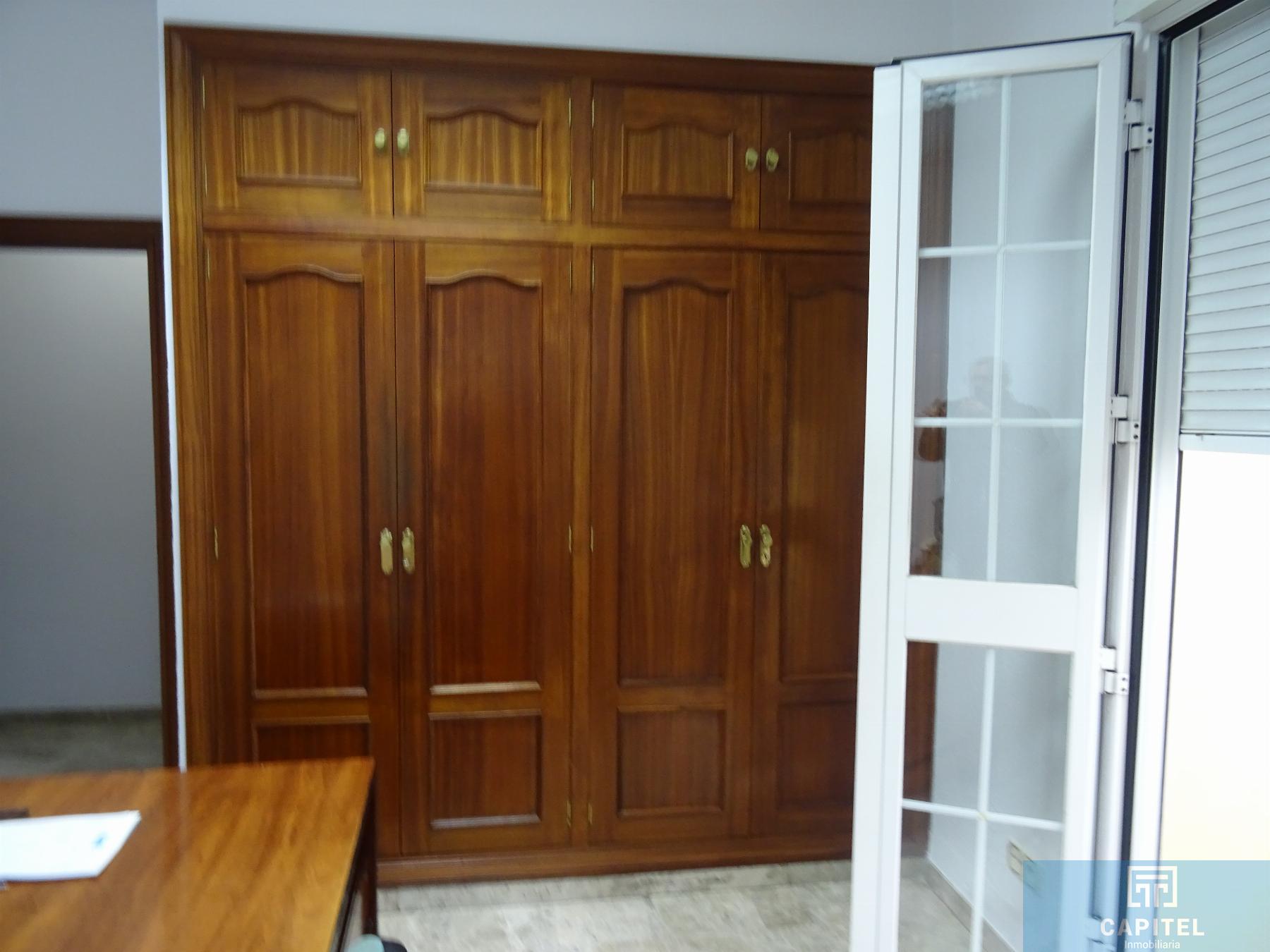 For sale of house in Córdoba