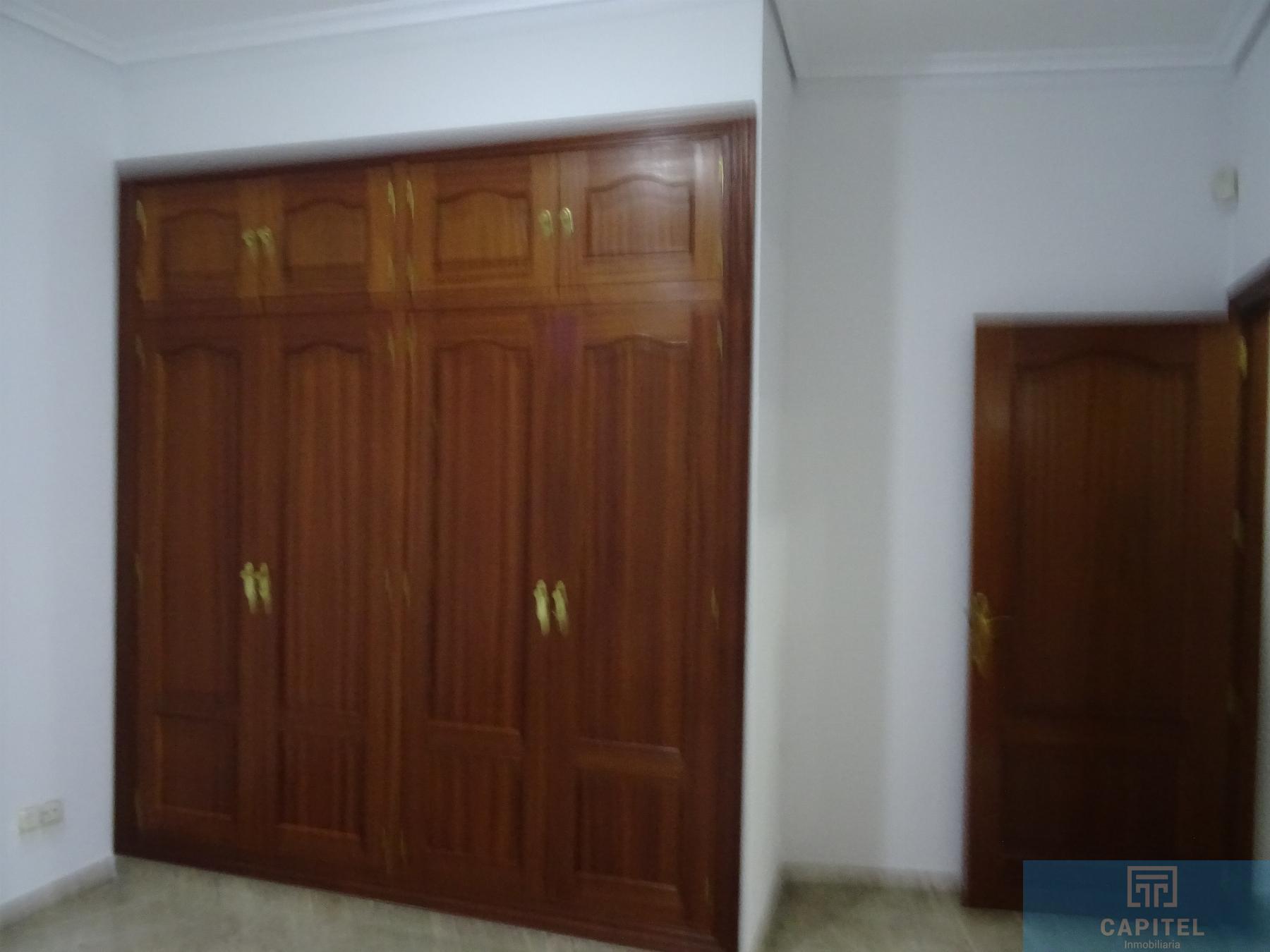 For sale of house in Córdoba