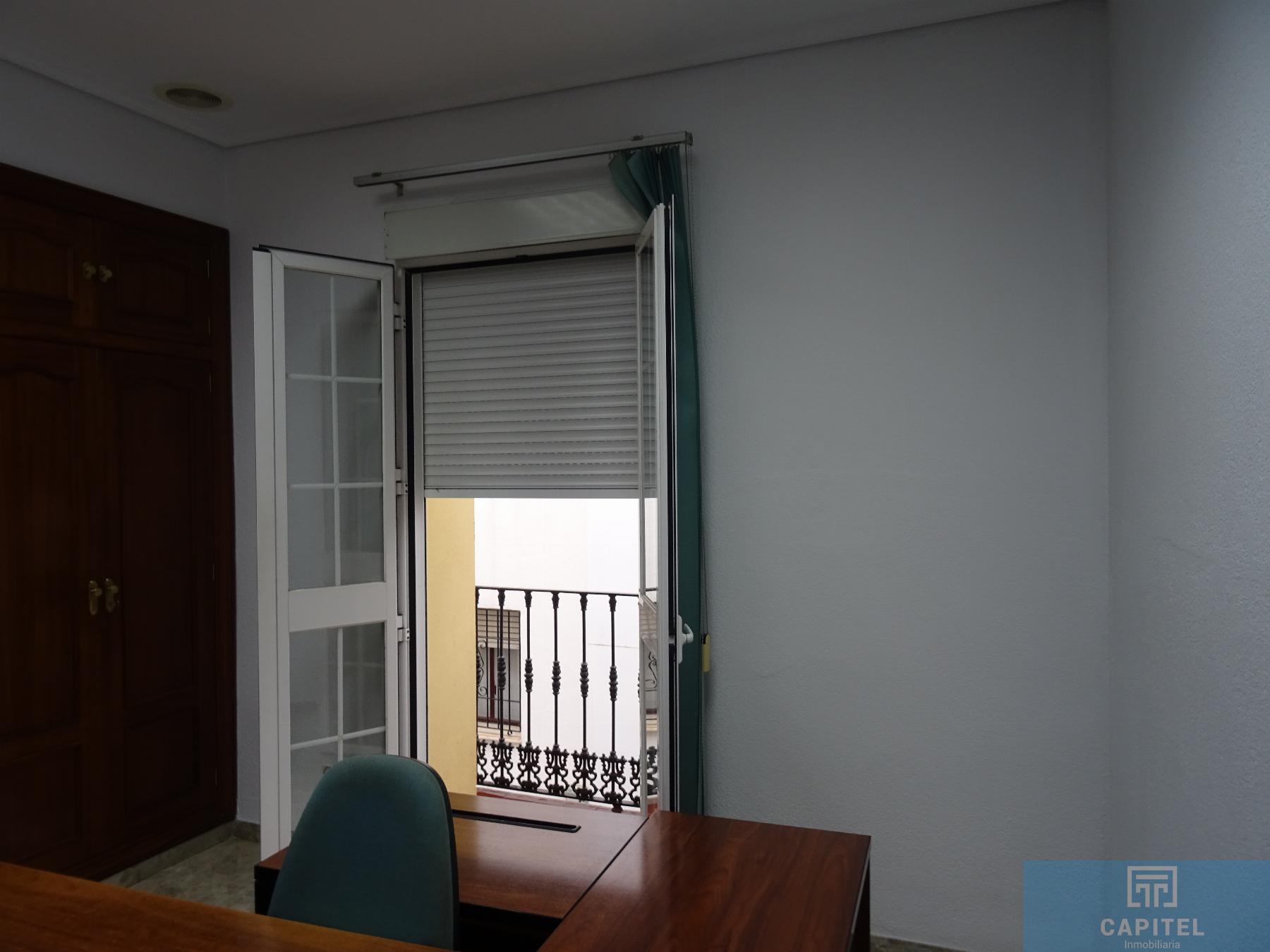 For sale of house in Córdoba