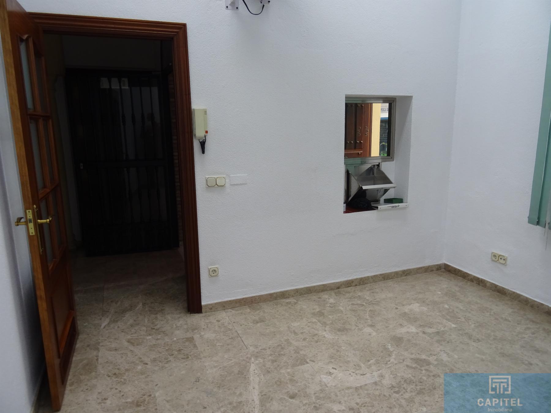 For sale of house in Córdoba