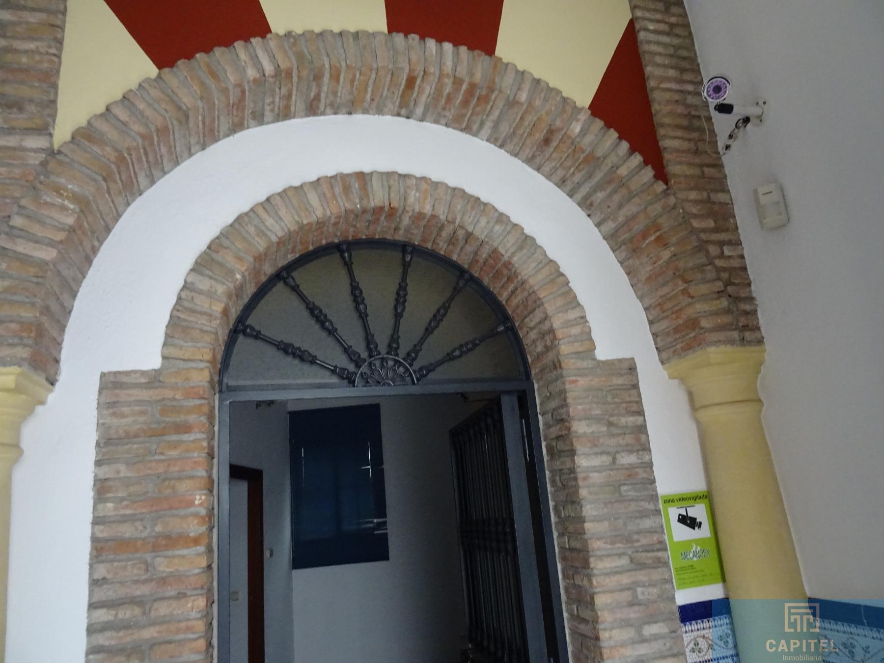 For sale of house in Córdoba