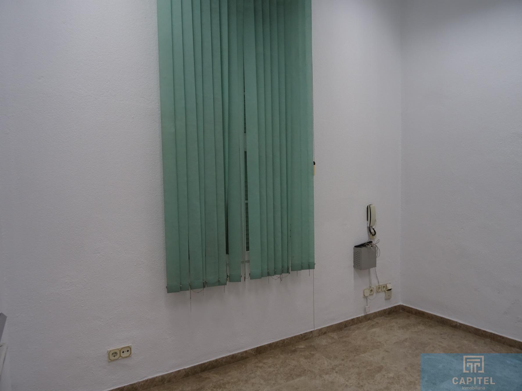 For sale of house in Córdoba