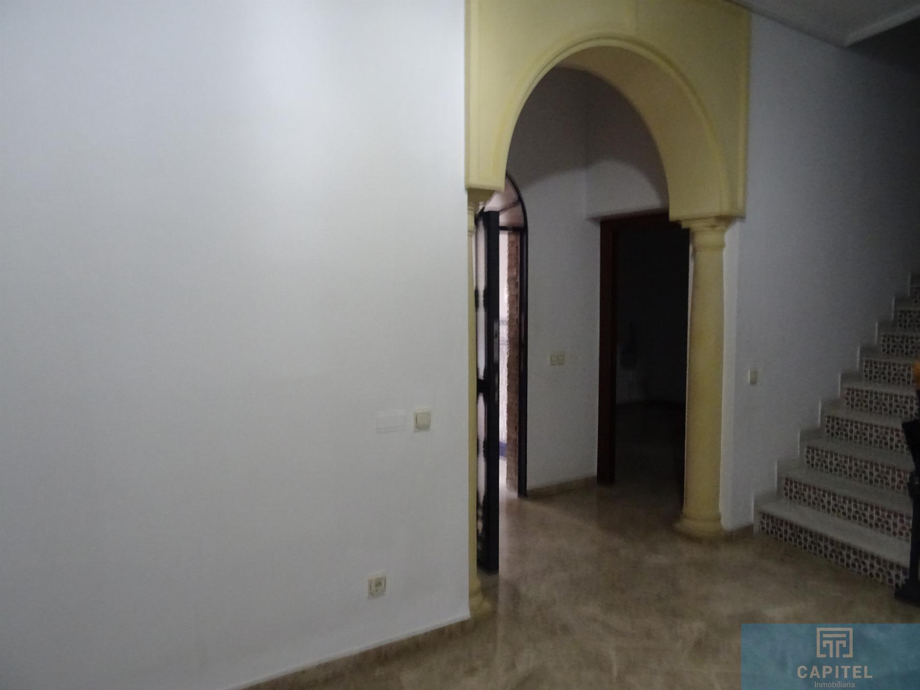 For sale of house in Córdoba