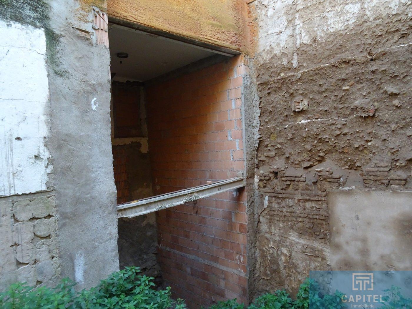 For sale of house in Córdoba