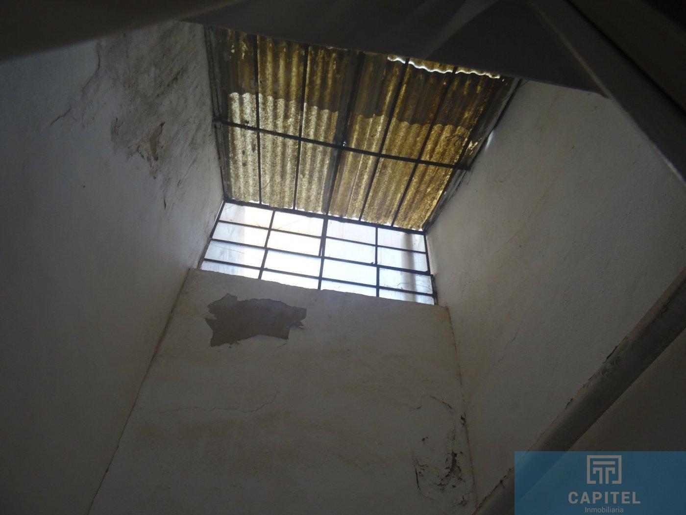 For sale of house in Córdoba