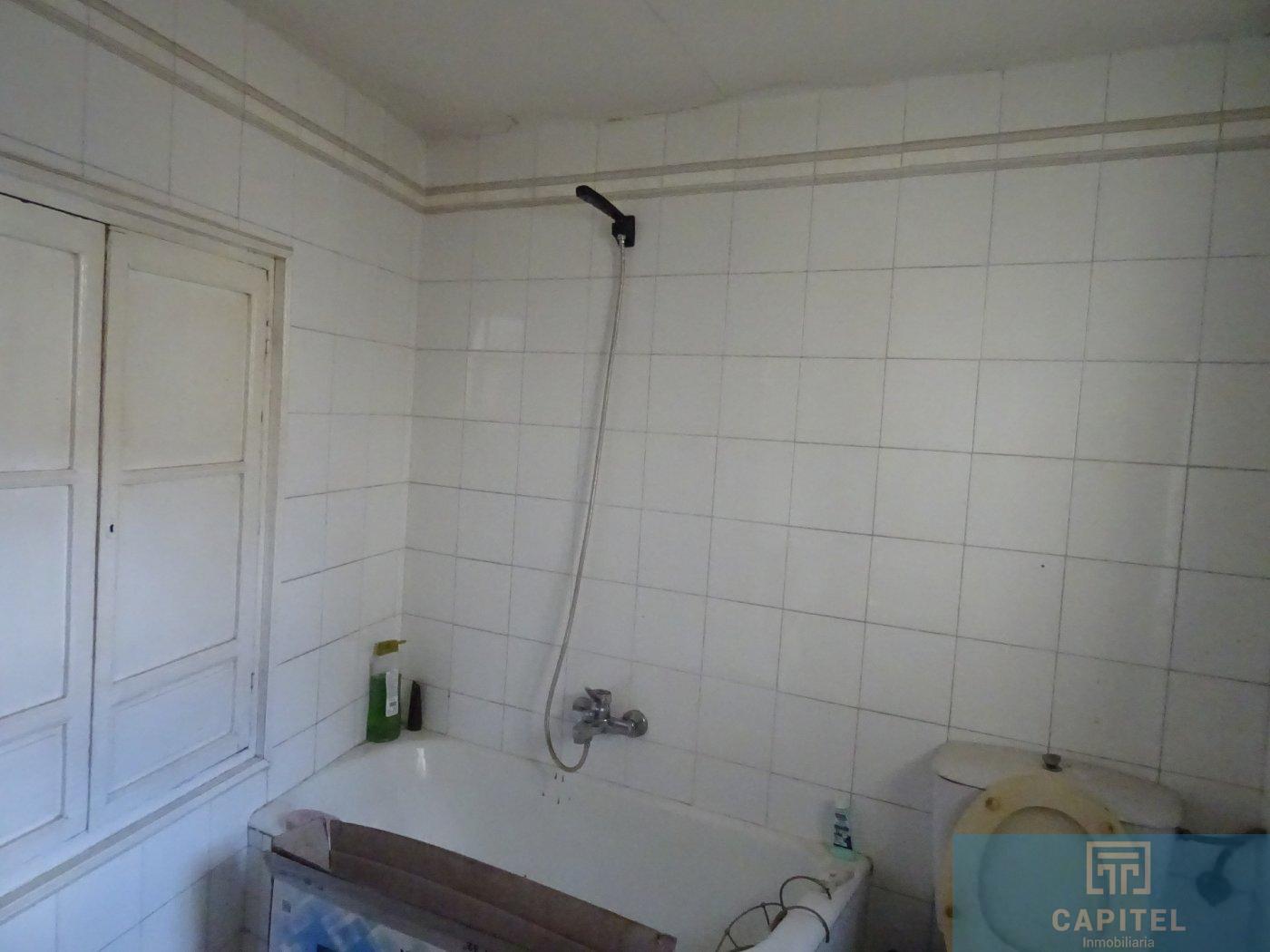 For sale of house in Córdoba