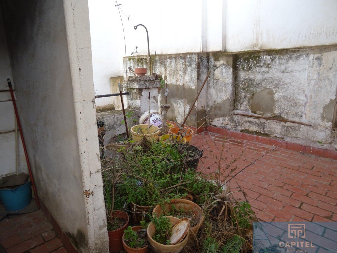 For sale of house in Córdoba