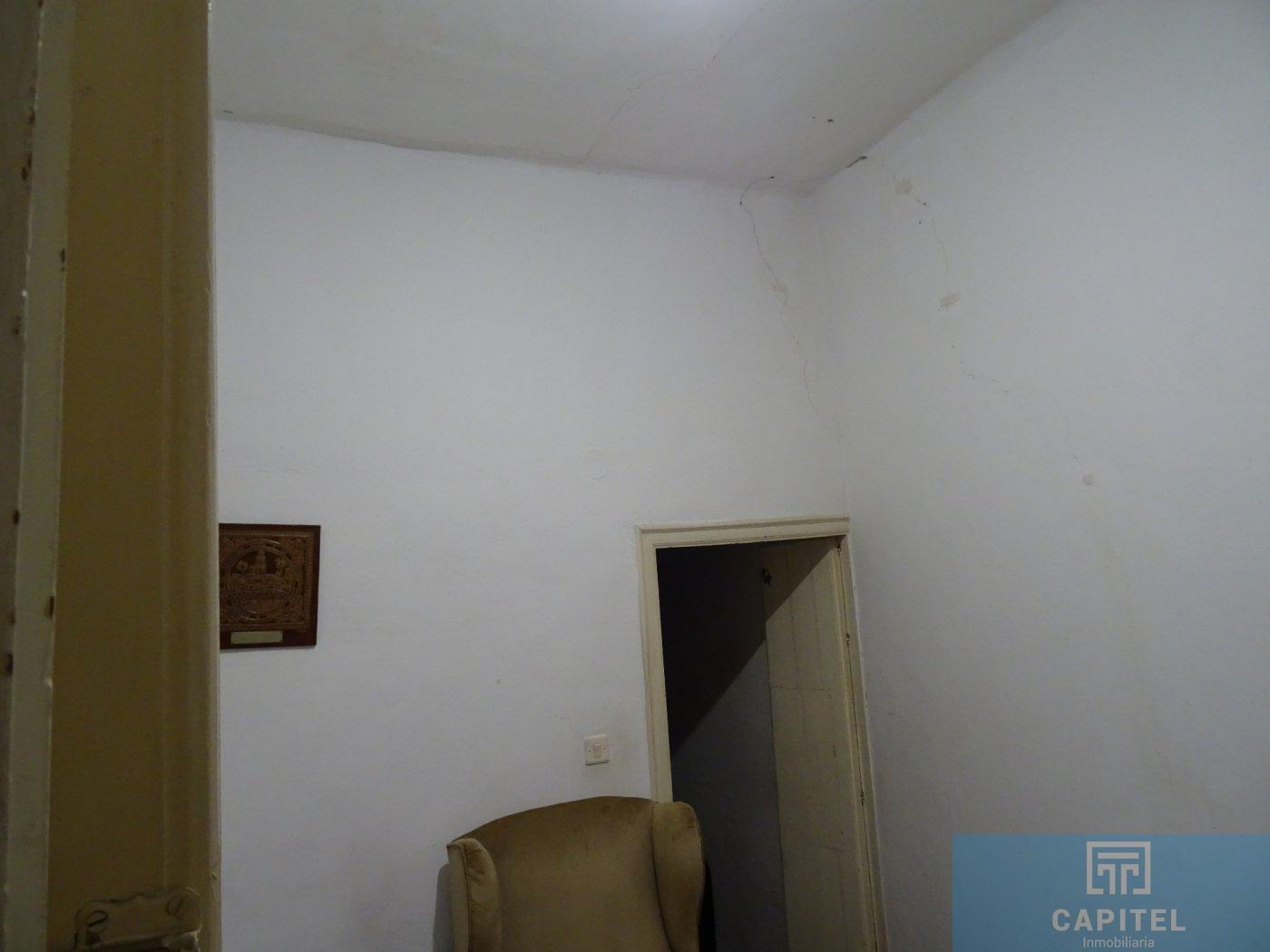 For sale of house in Córdoba
