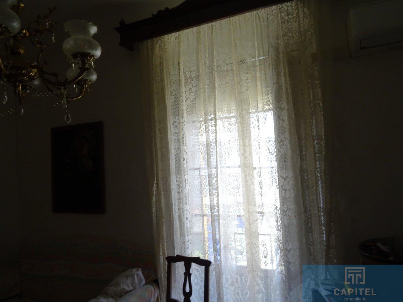 For sale of house in Córdoba